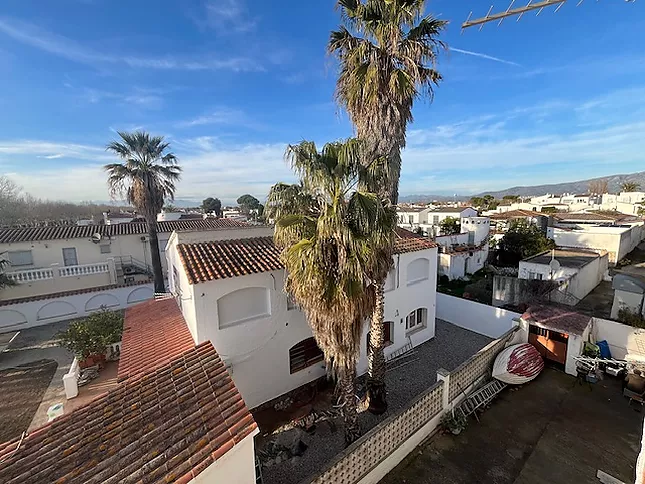 EXCLUSIVA. APARTAMENTO DE UN DORMITORIO A 100 M DE LA PLAYA PERO EN UN EDIFICIO PEQUEÑO Y TRANQUILO. MUY CERCA DEL CENTRO.